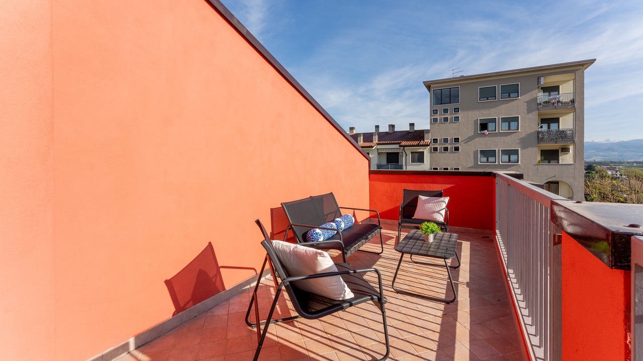 Photo of Outdoor in Ovest