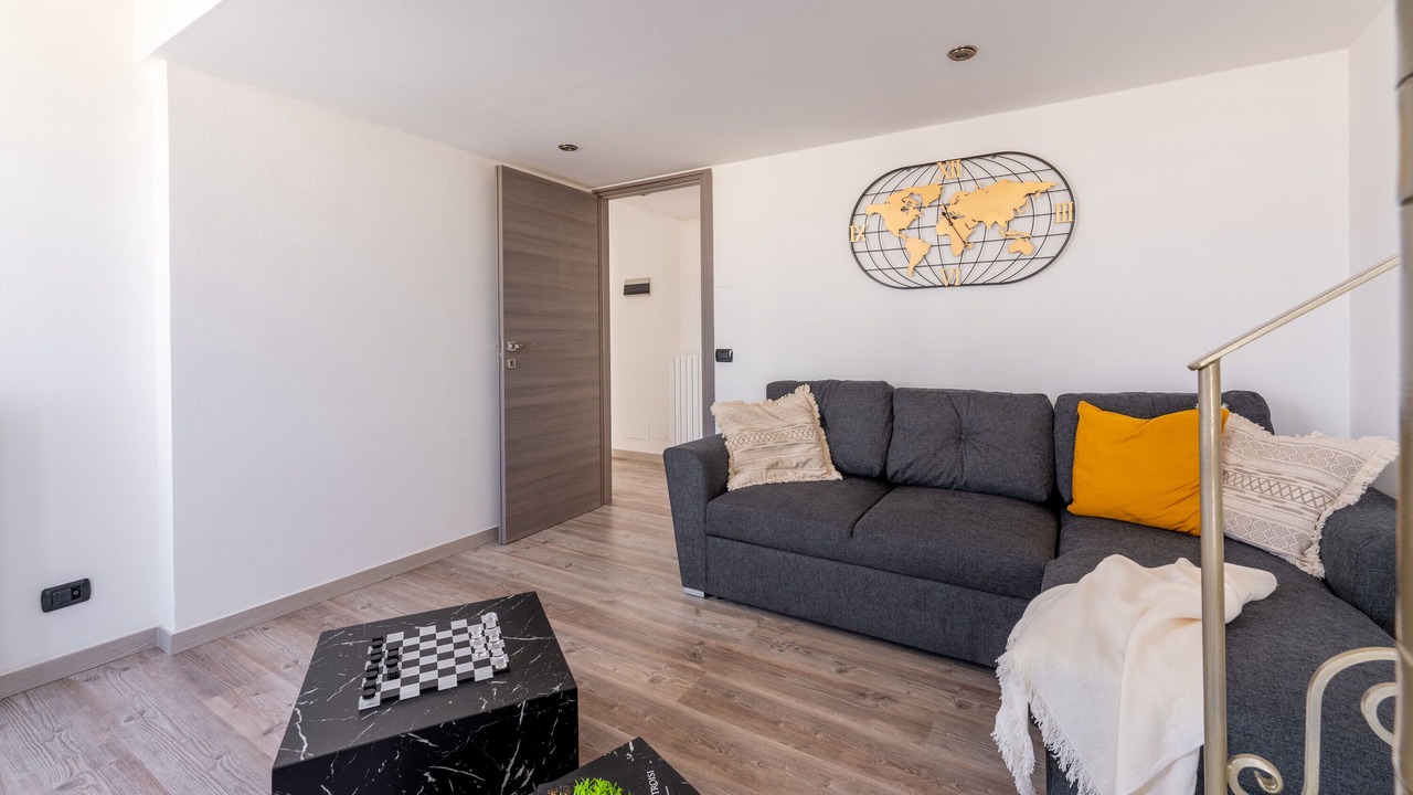 Photo of Livingroom in Ovest