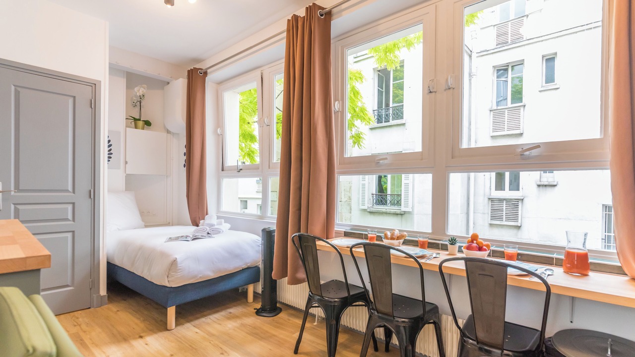 Photo of Bedroom in Montparnasse