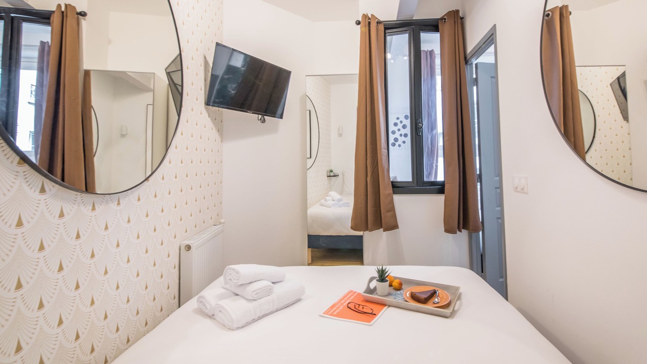 Photo of Bedroom in Montparnasse