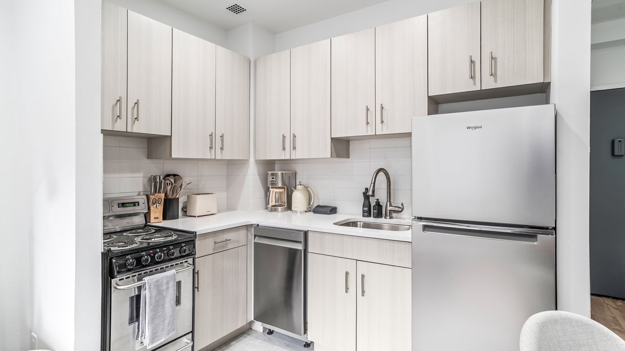 Photo of Kitchen in Tudor City