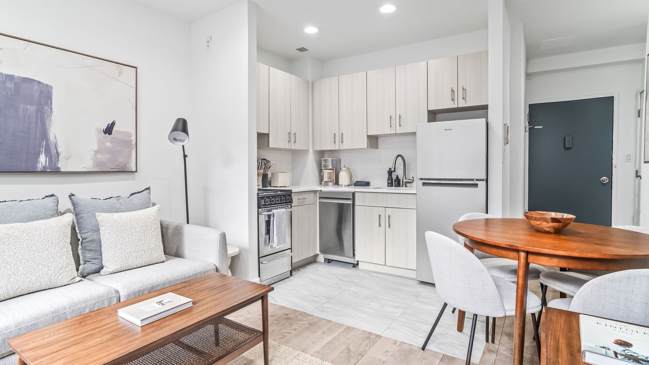 Photo of Kitchen in Tudor City