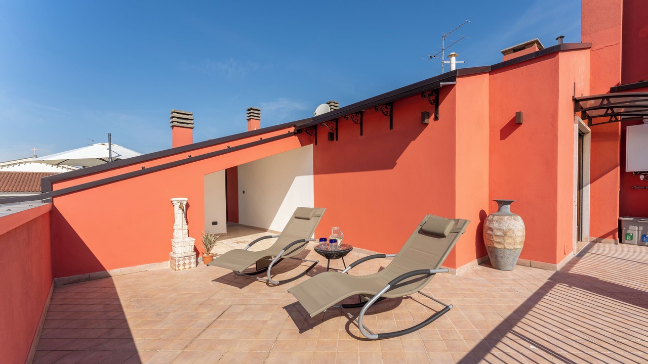 Photo of Patio Balcony in Ovest