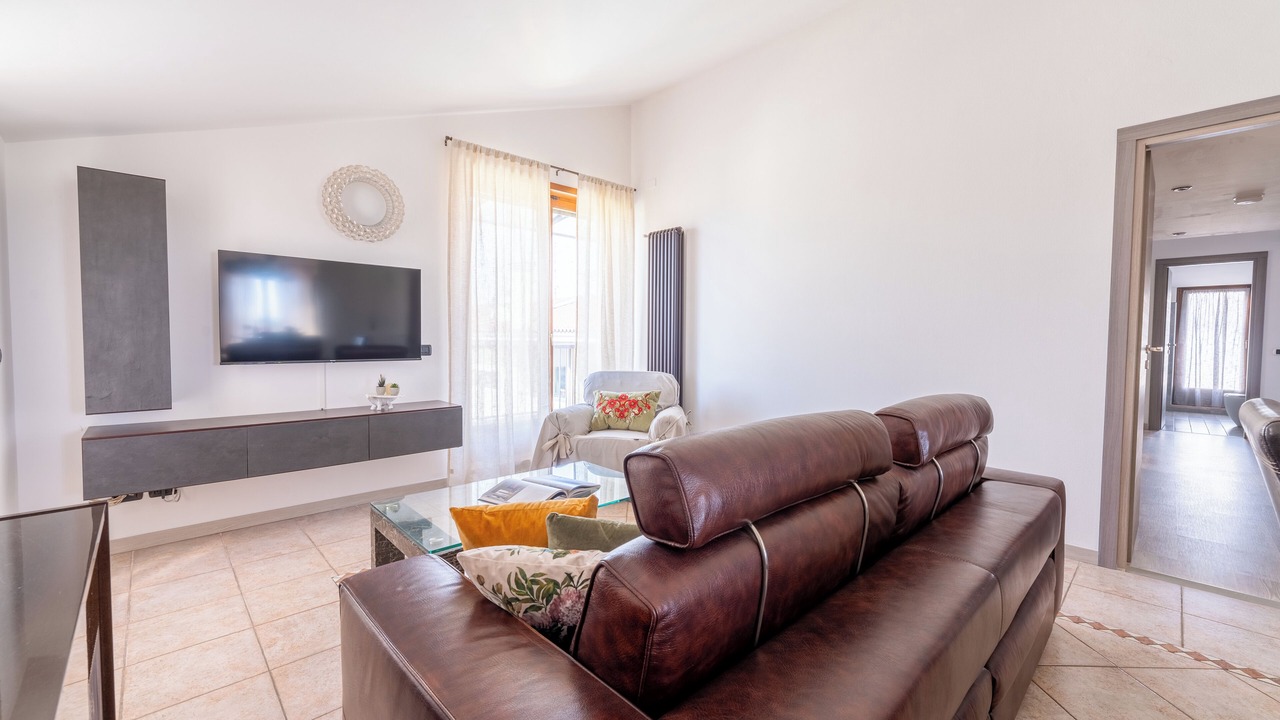 Photo of Livingroom in Ovest