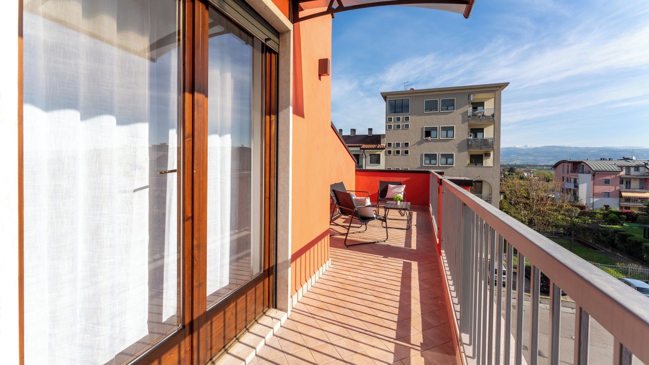 Photo of Outdoor in Ovest