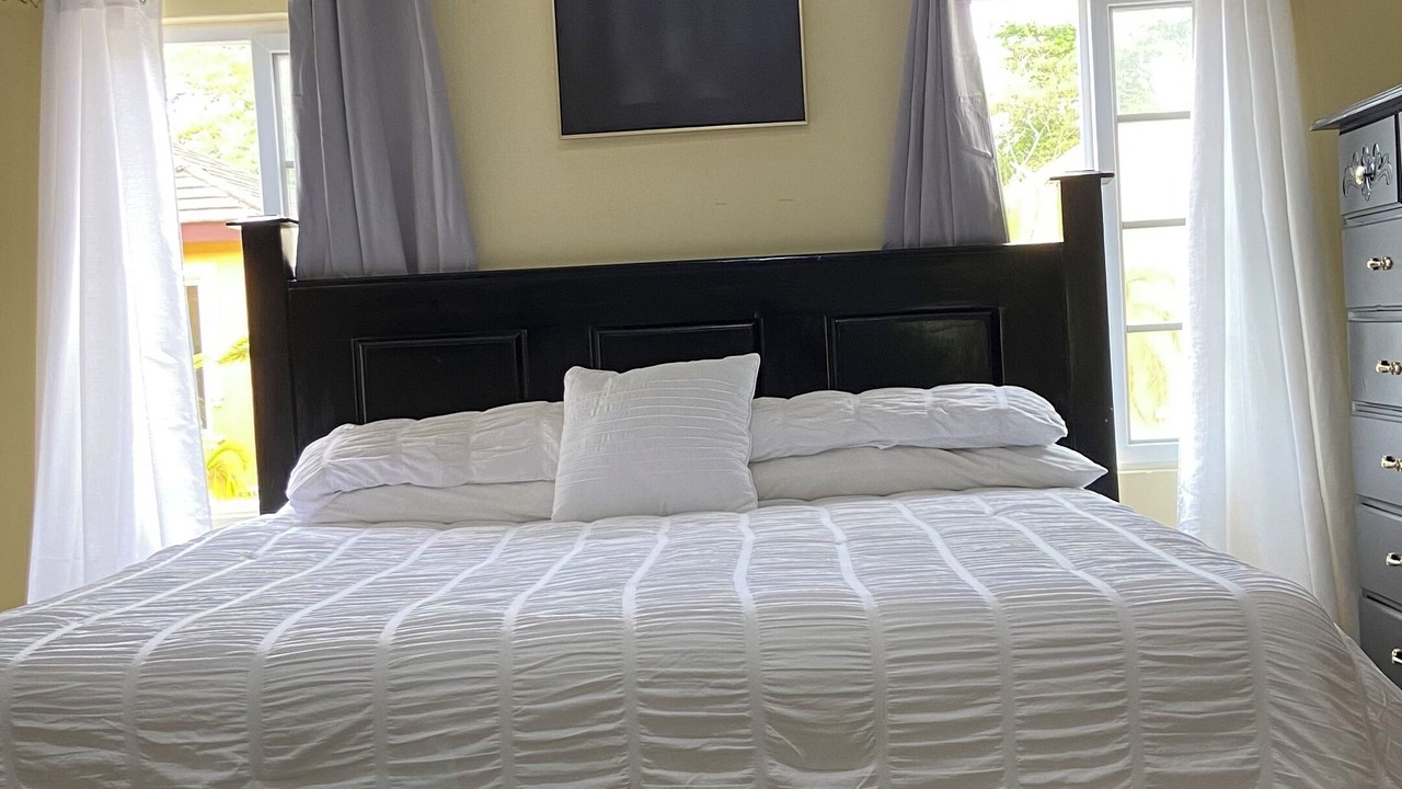 Photo of Bedroom in Runaway Bay