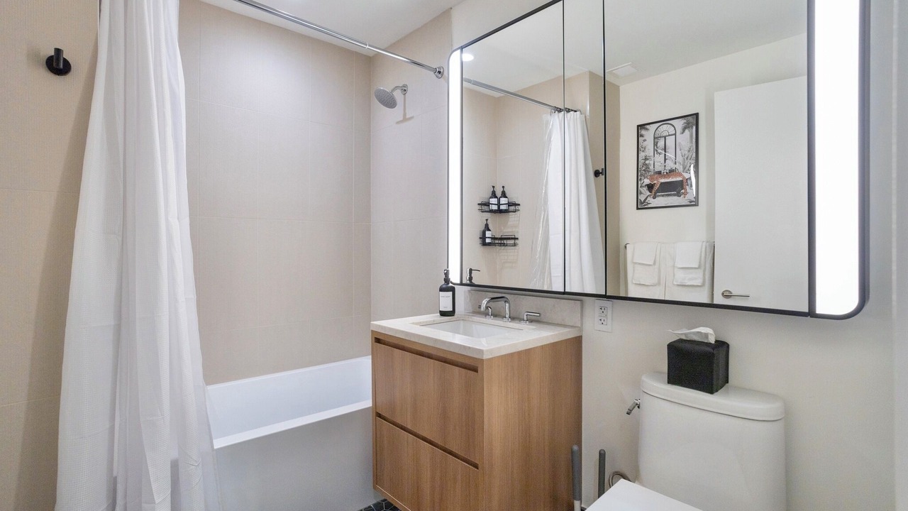 Photo of Bathroom in Port Morris