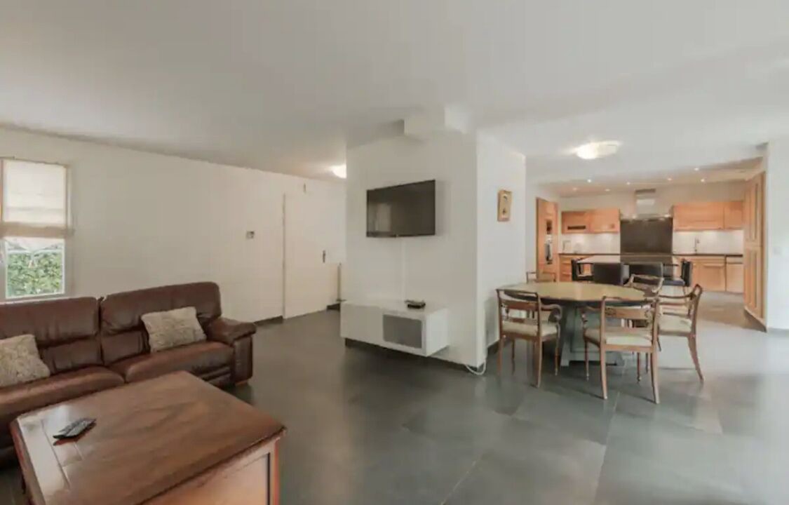Photo of Livingroom in Magny-le-Hongre