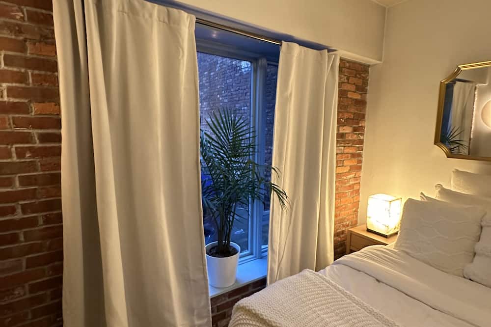 Photo of Bedroom in Crown Heights