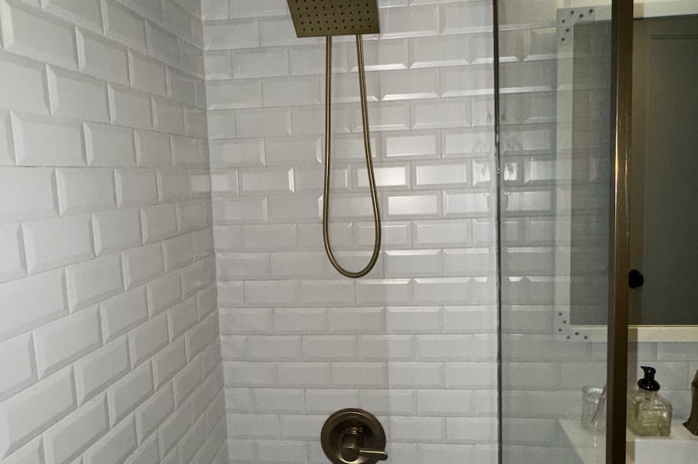 Photo of Bathroom in Crown Heights