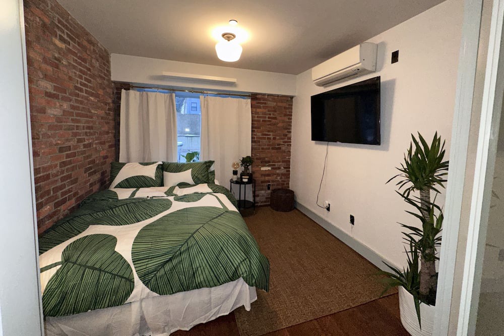 Photo of Bedroom in Crown Heights