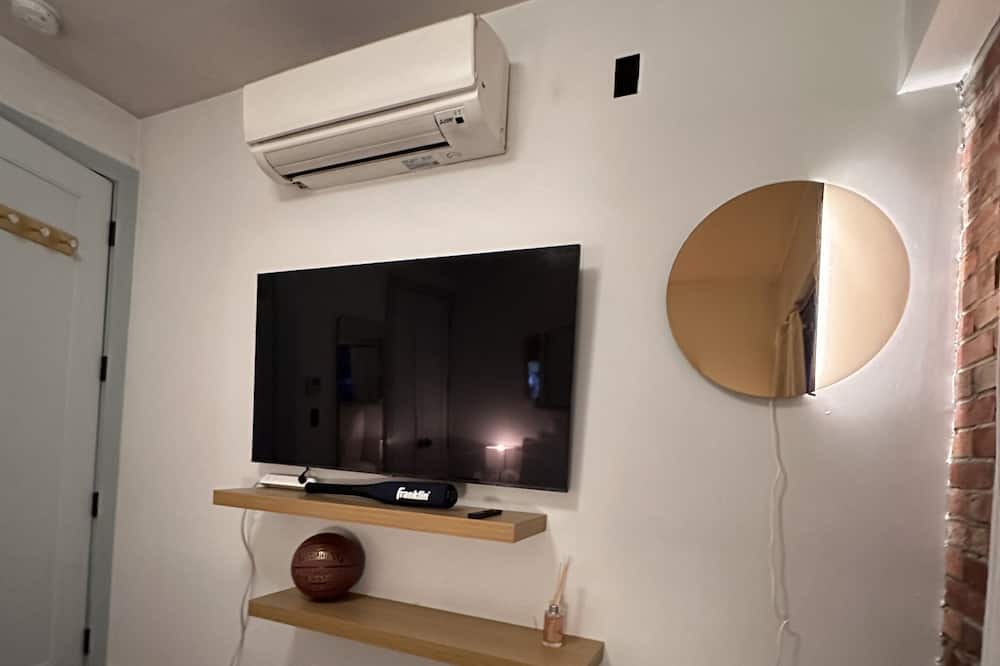 Photo of Bedroom in Crown Heights
