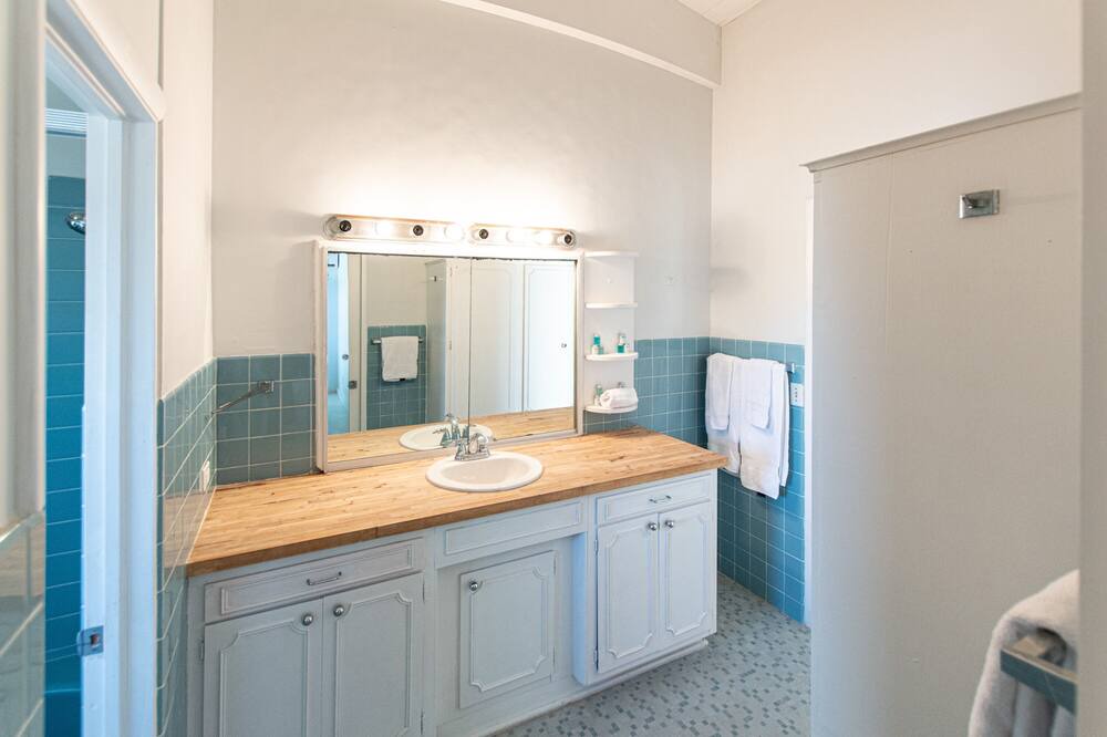 Photo of Bathroom in Great Exuma