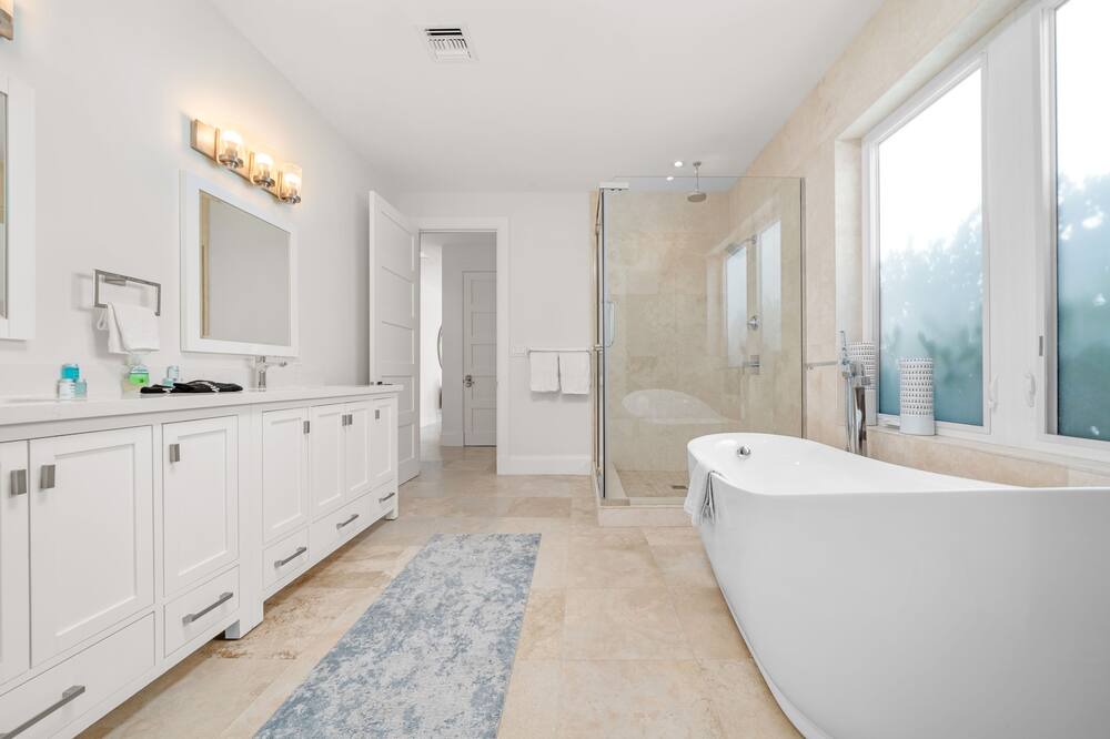 Photo of Bathroom in Great Exuma