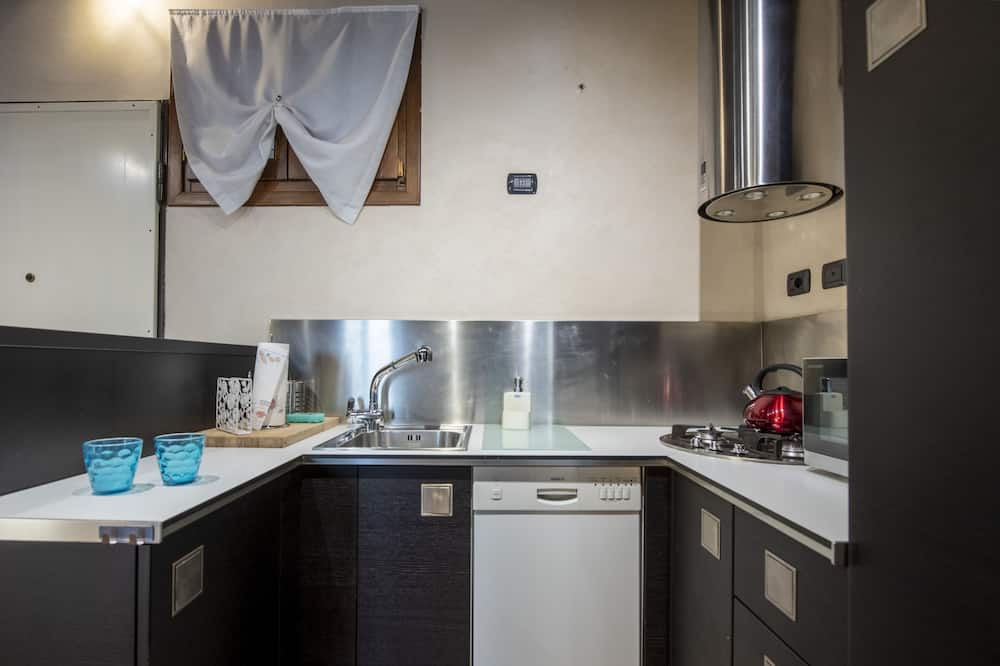 Photo of Kitchen in Verona City Centre