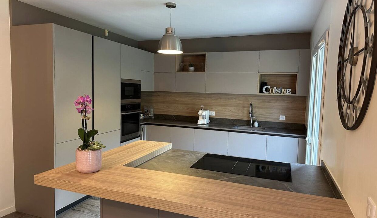 Photo of Kitchen in Le Plessis-Robinson
