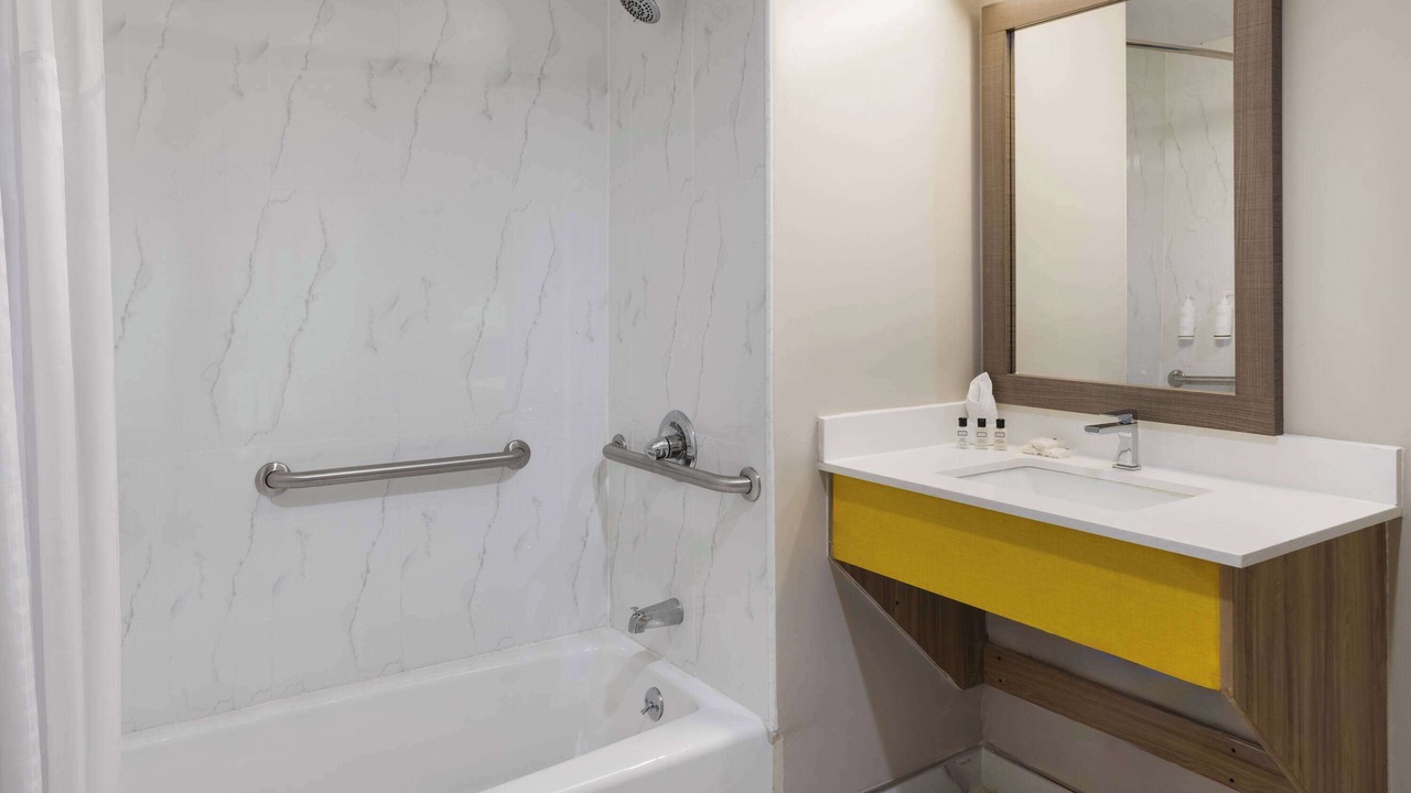 Photo of Bathroom in Port Richmond