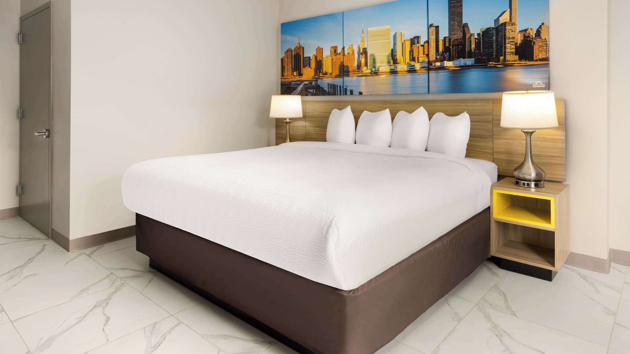 Photo of Bedroom in Port Richmond