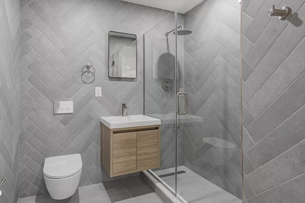 Photo of Bathroom in Alphabet City