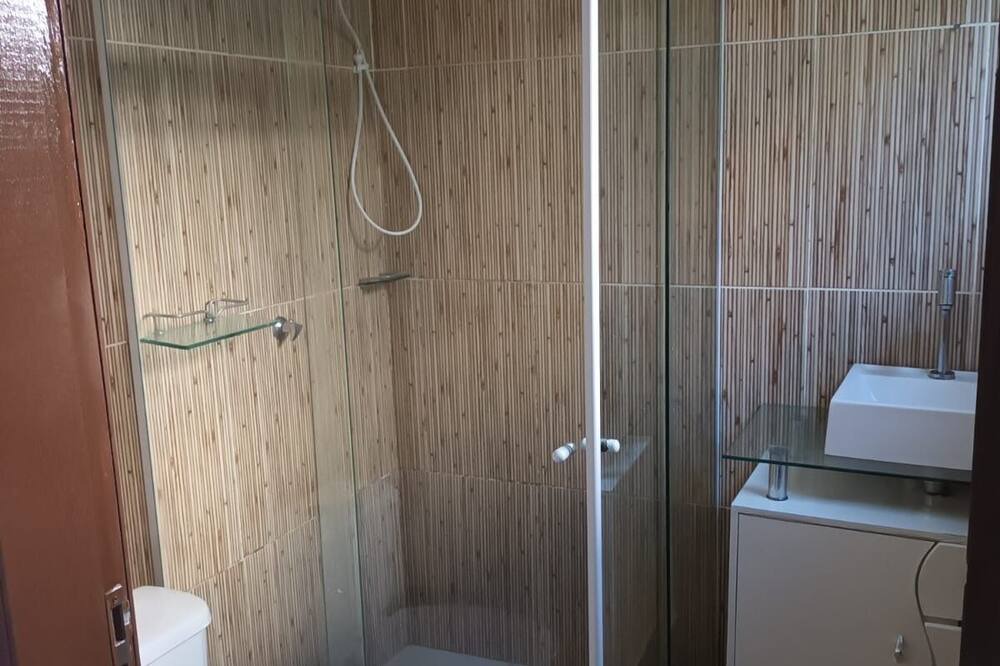 Photo of Bathroom in Tamoios