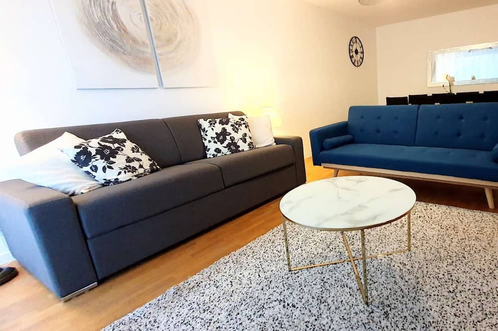 Photo of Livingroom in Cachan