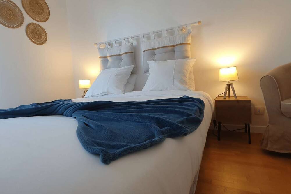 Photo of Bedroom in Cachan