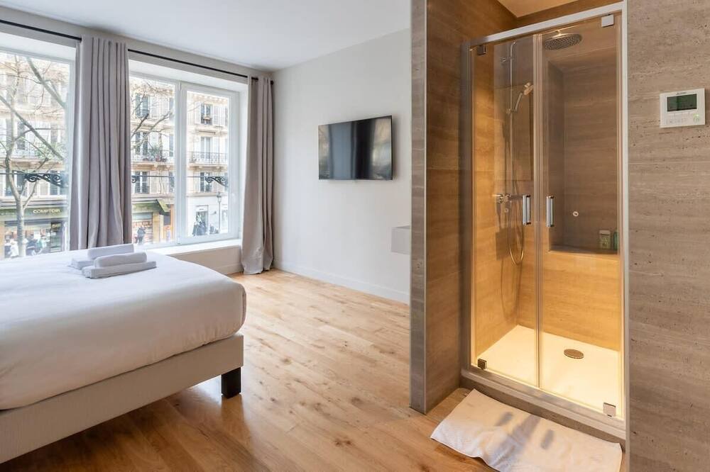 Photo of Bedroom in Quartier de la Goutte-d'Or