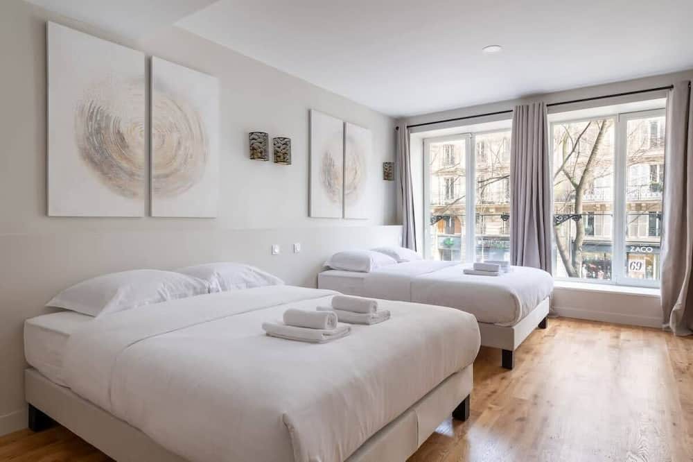 Photo of Bedroom in Quartier de la Goutte-d'Or