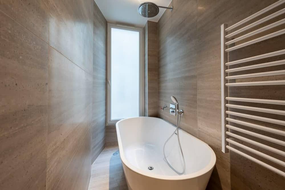 Photo of Bathroom in Quartier de la Goutte-d'Or