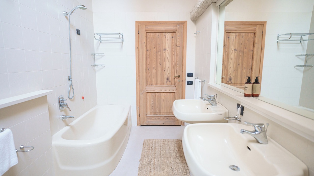 Photo of Bathroom in Saletto-San Bartolomeo