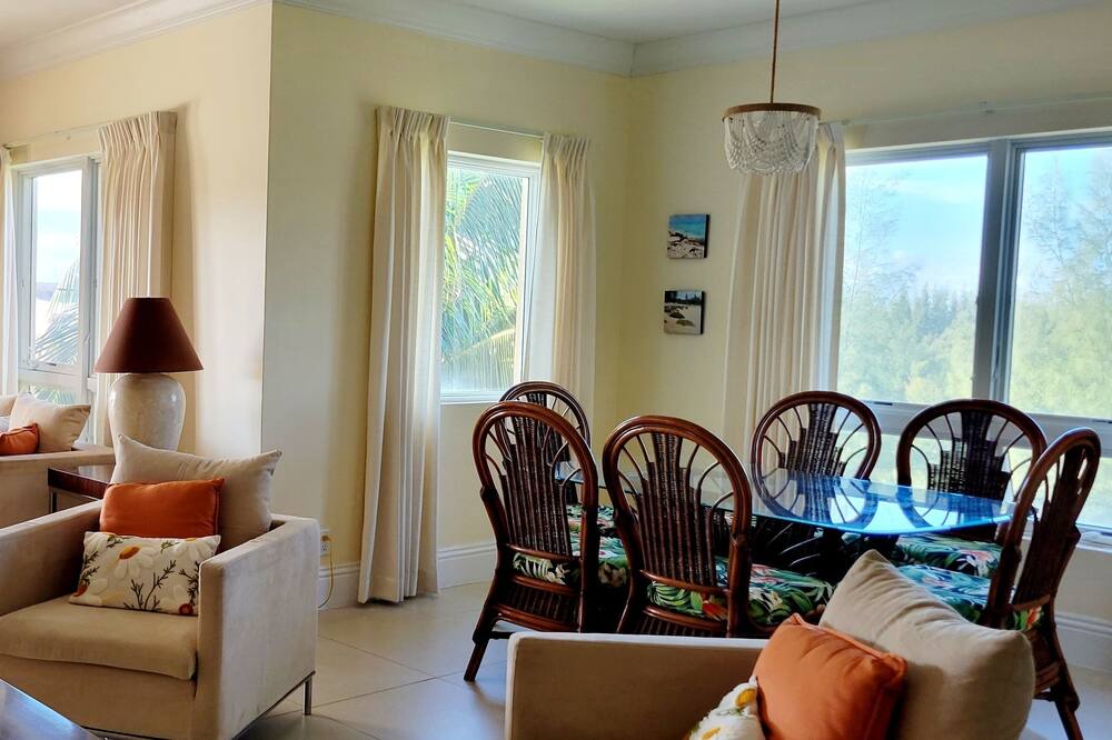 Photo of Others in Bahamia West