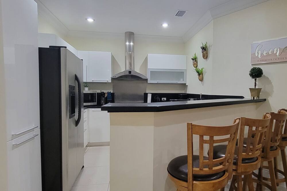 Photo of Kitchen in Bahamia West