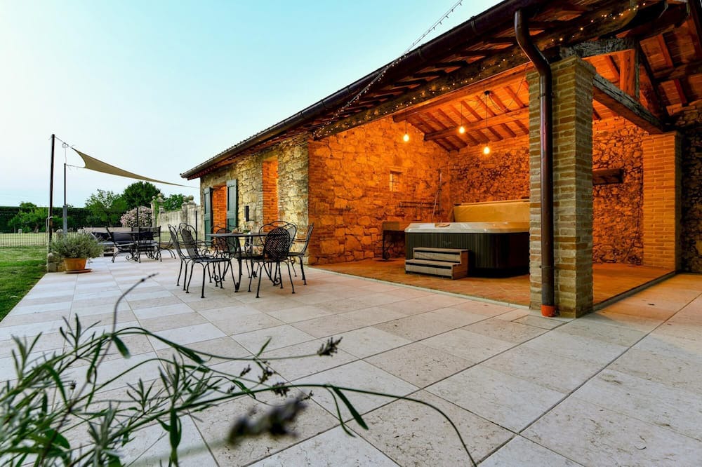Photo of Patio Balcony in Longare