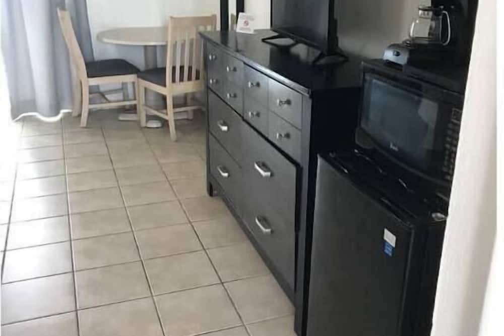 Photo of Kitchen in Tar Bay