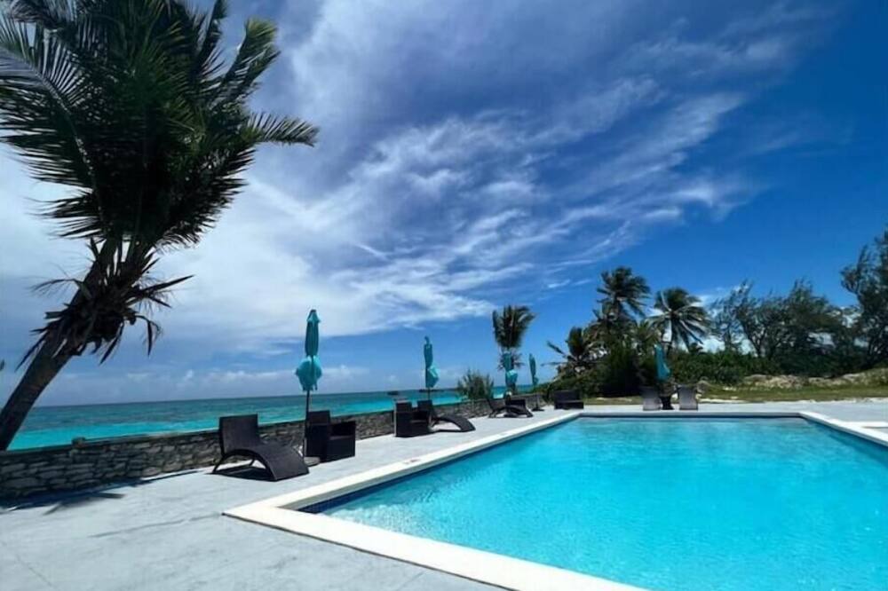 Photo of Outdoor in Tar Bay