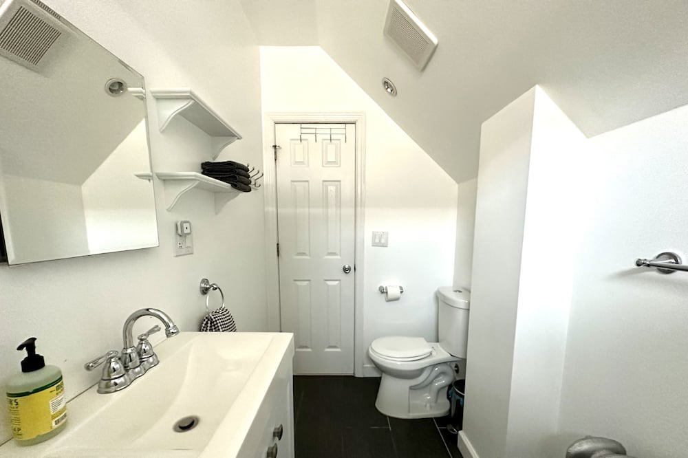 Photo of Bathroom in Queens