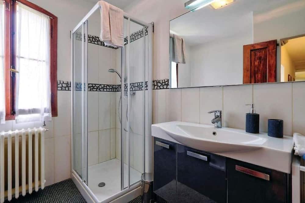 Photo of Bathroom in Torreglia