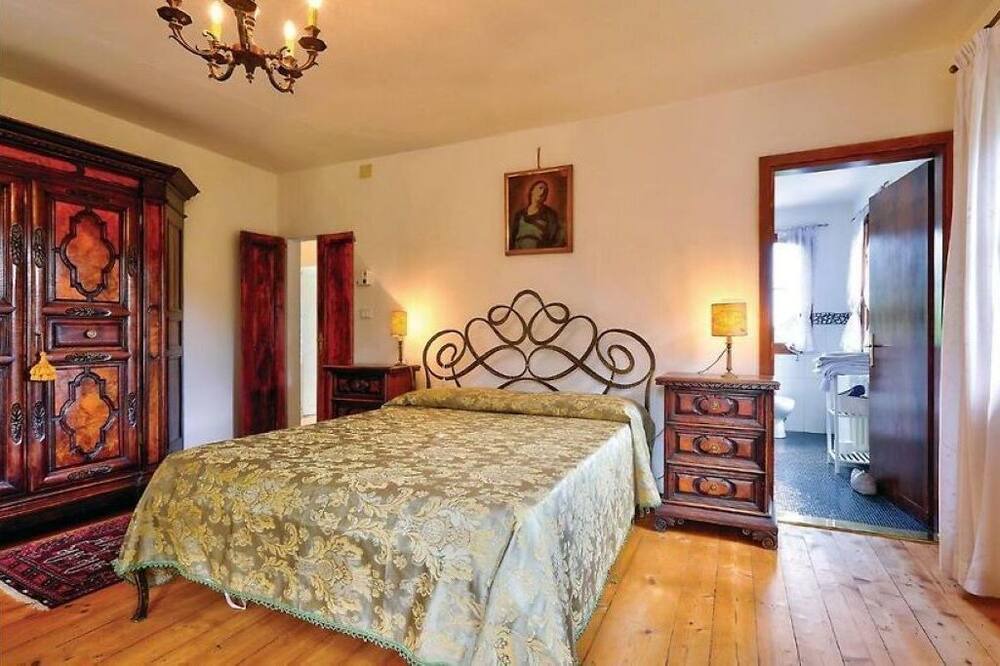 Photo of Bedroom in Torreglia