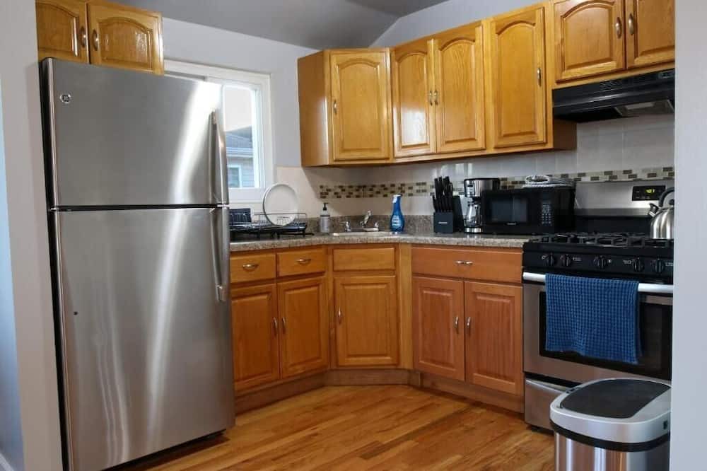 Photo of Kitchen in Canarsie