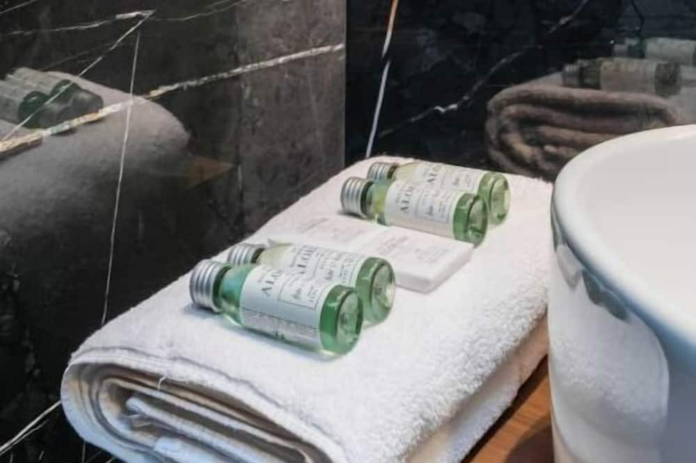 Photo of Bathroom in Cachan