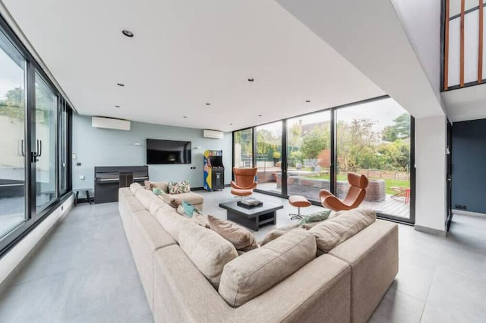 Photo of Livingroom in Cachan