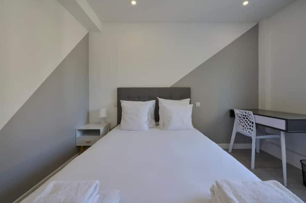 Photo of Bedroom in Arcueil