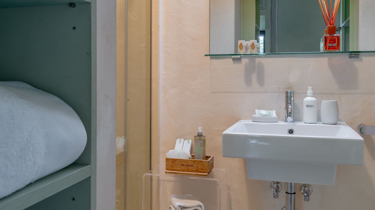 Photo of Bathroom in Historic Centre