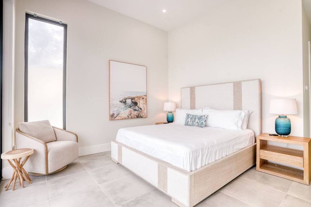 Photo of Bedroom in Rokers Point