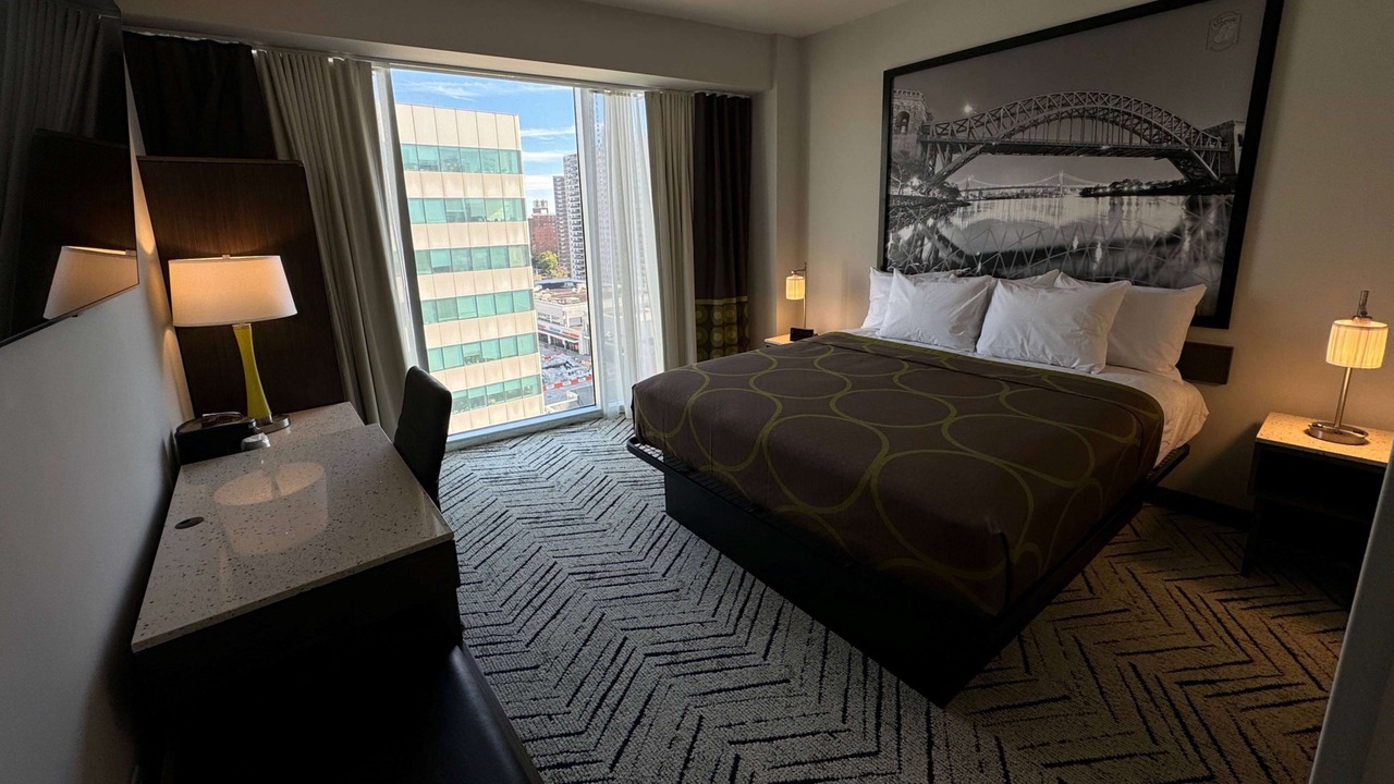 Photo of Bedroom in Concourse
