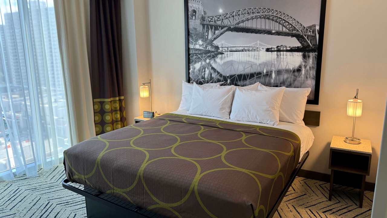 Photo of Bedroom in Concourse