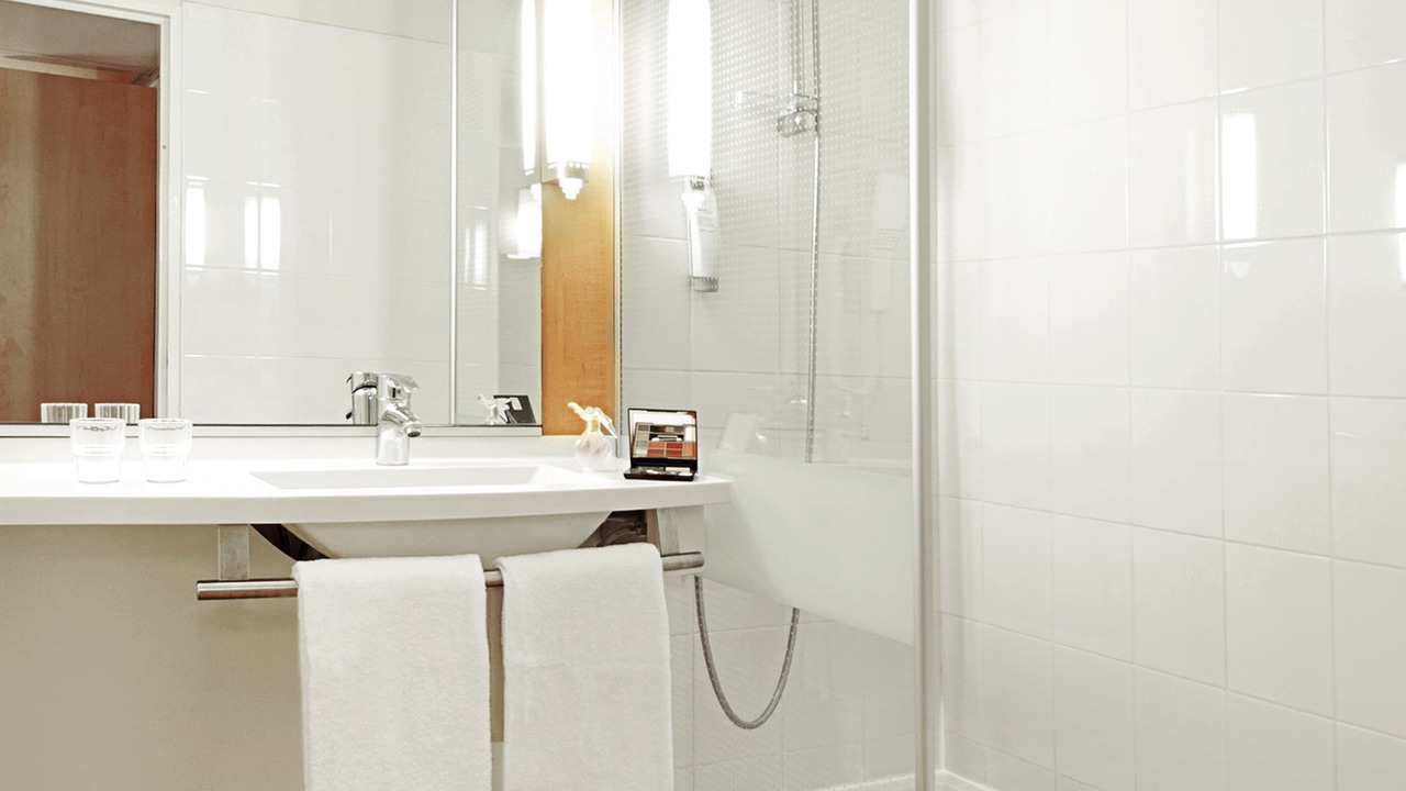 Photo of Bathroom in Le Port sous la Lune