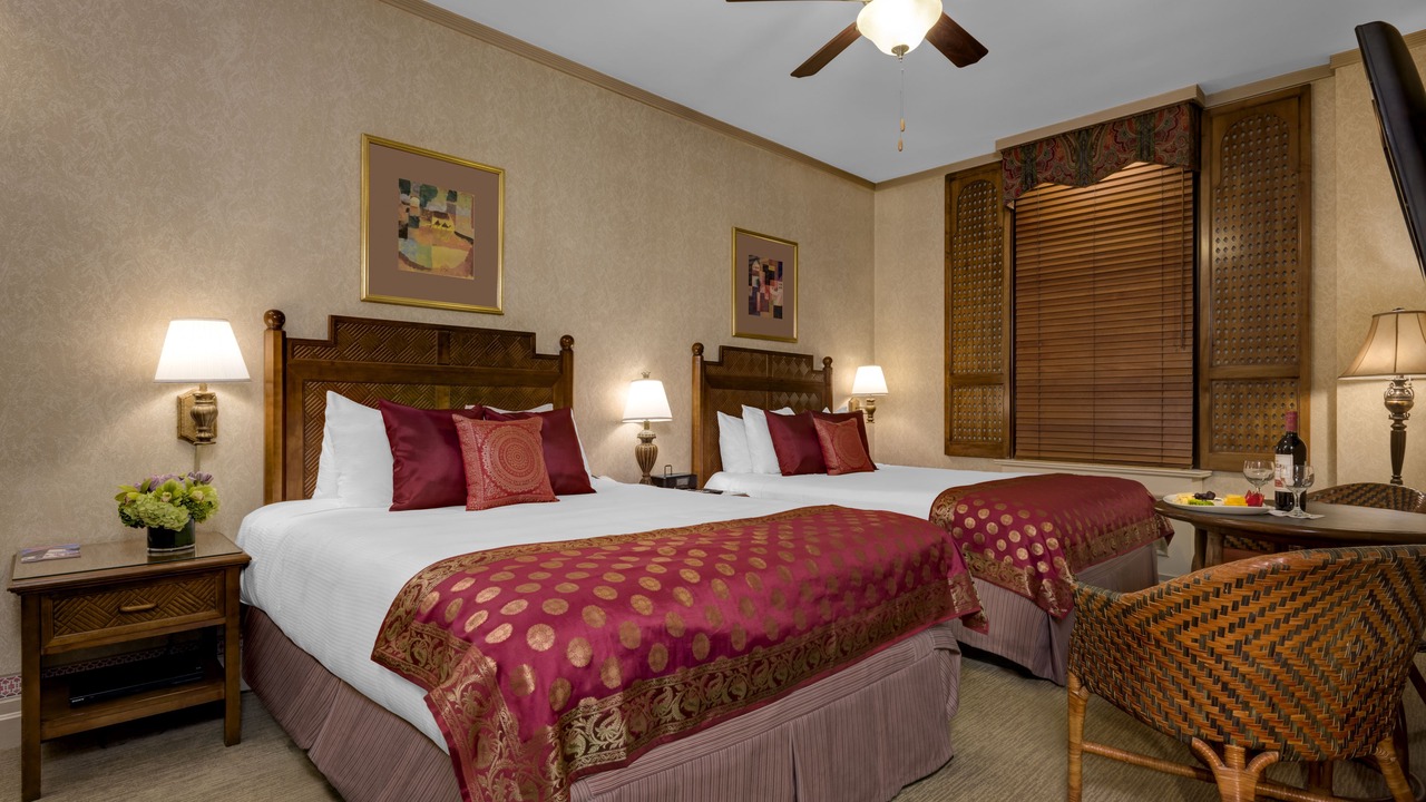 Photo of Bedroom in Theater District