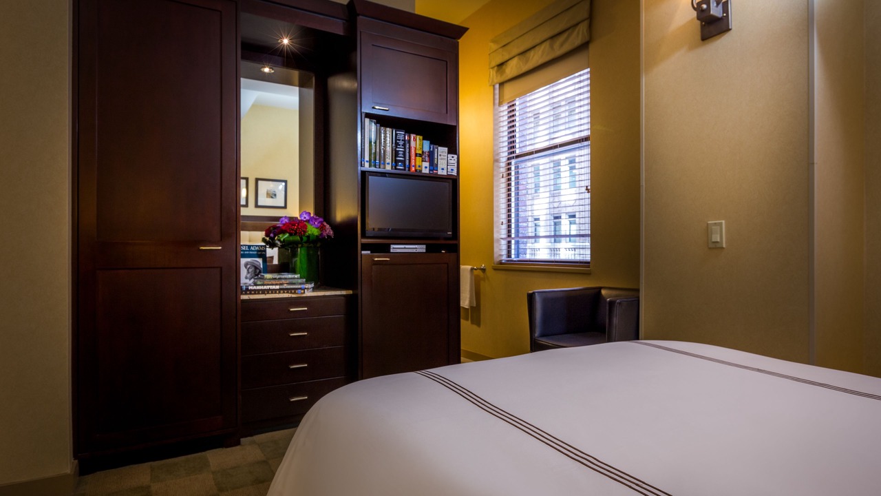 Photo of Bedroom in Midtown East