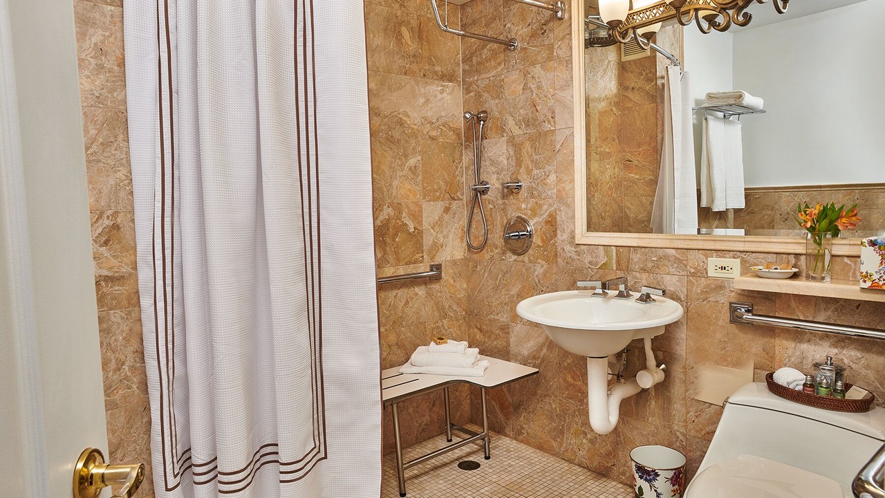 Photo of Bathroom in Turtle Bay